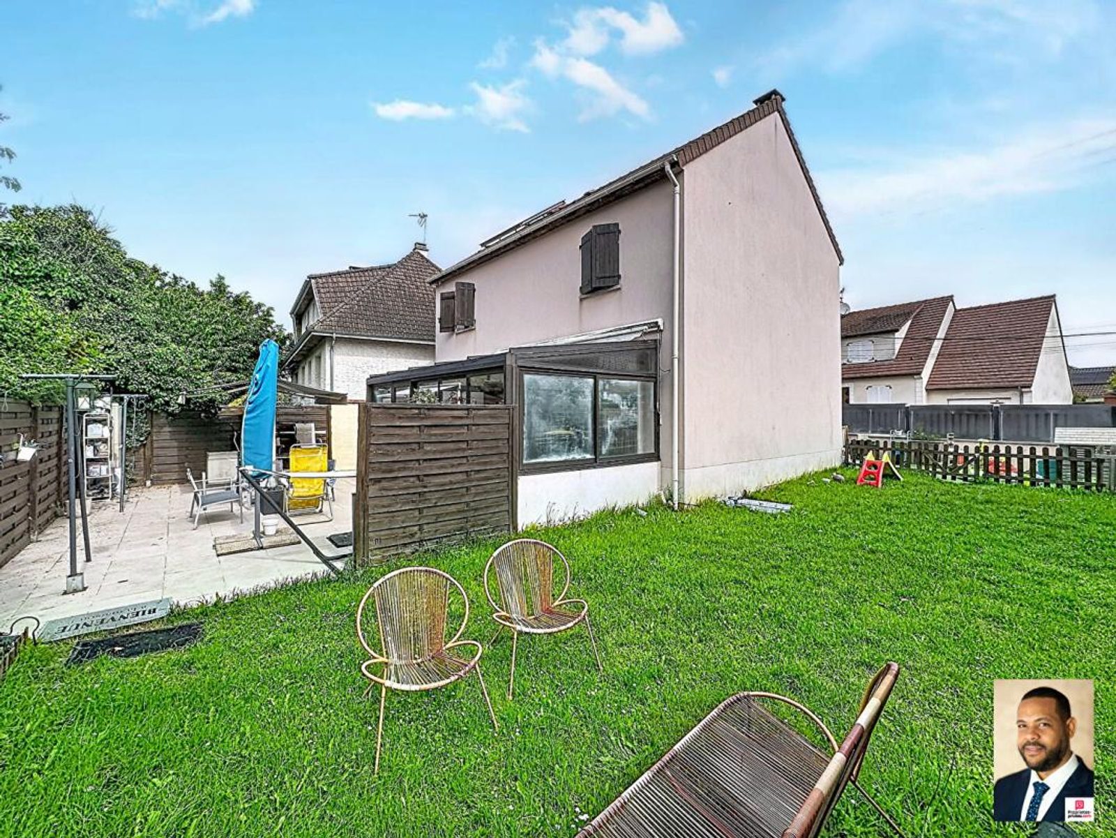 Quartier des Fleurs - Maison 7 pièces sur 325m² de terrain