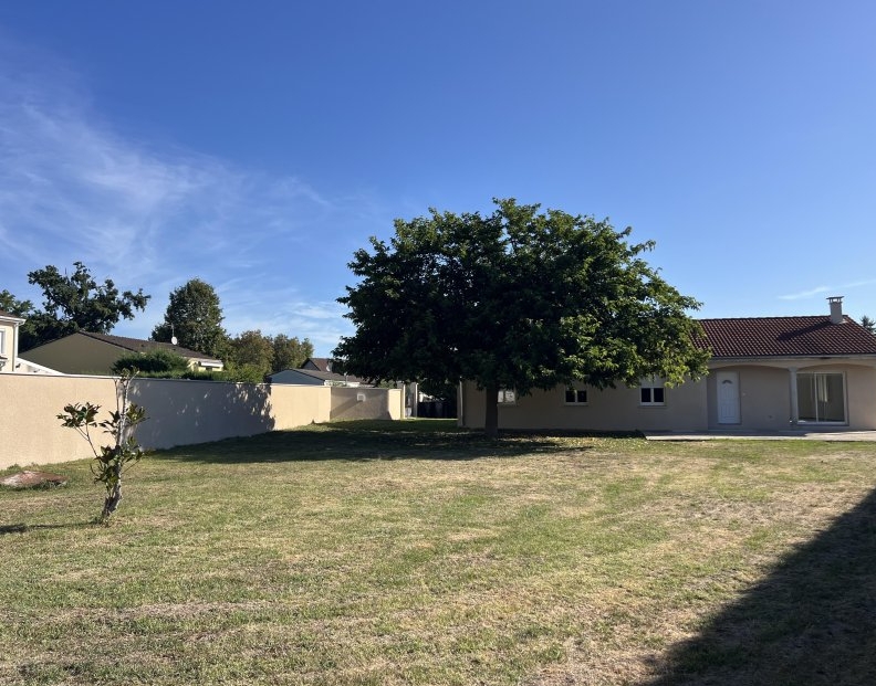 Maison de plain-pied à Pouilly-les-Nonains